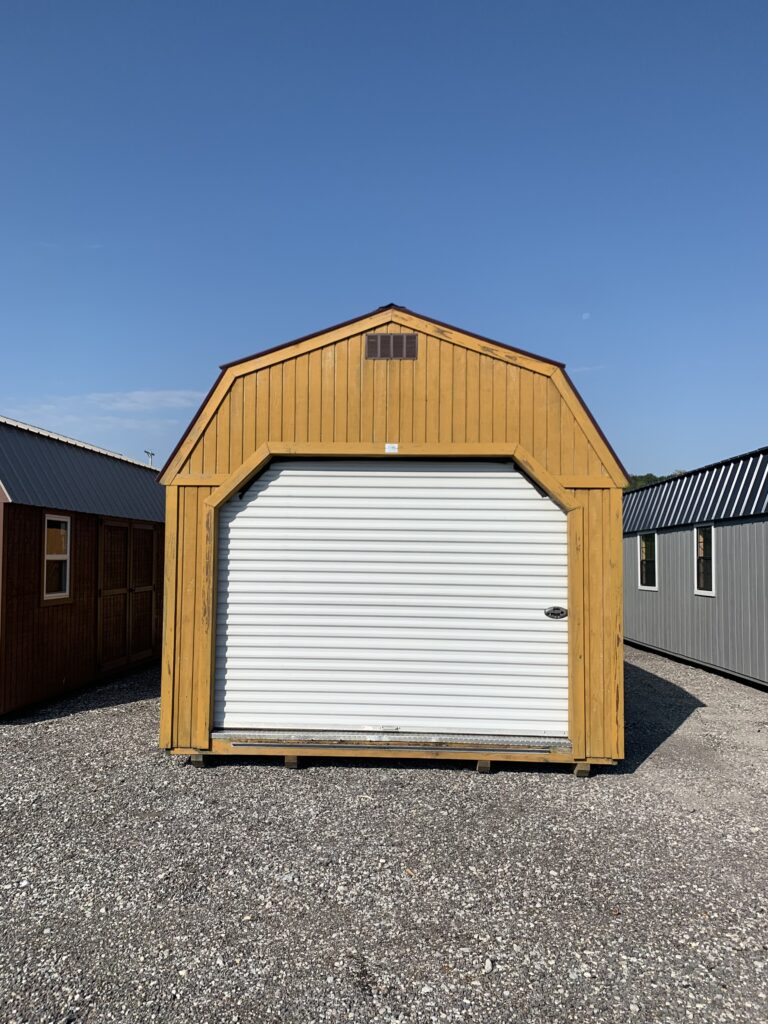 Lofted Garage Value : 12' x 32'