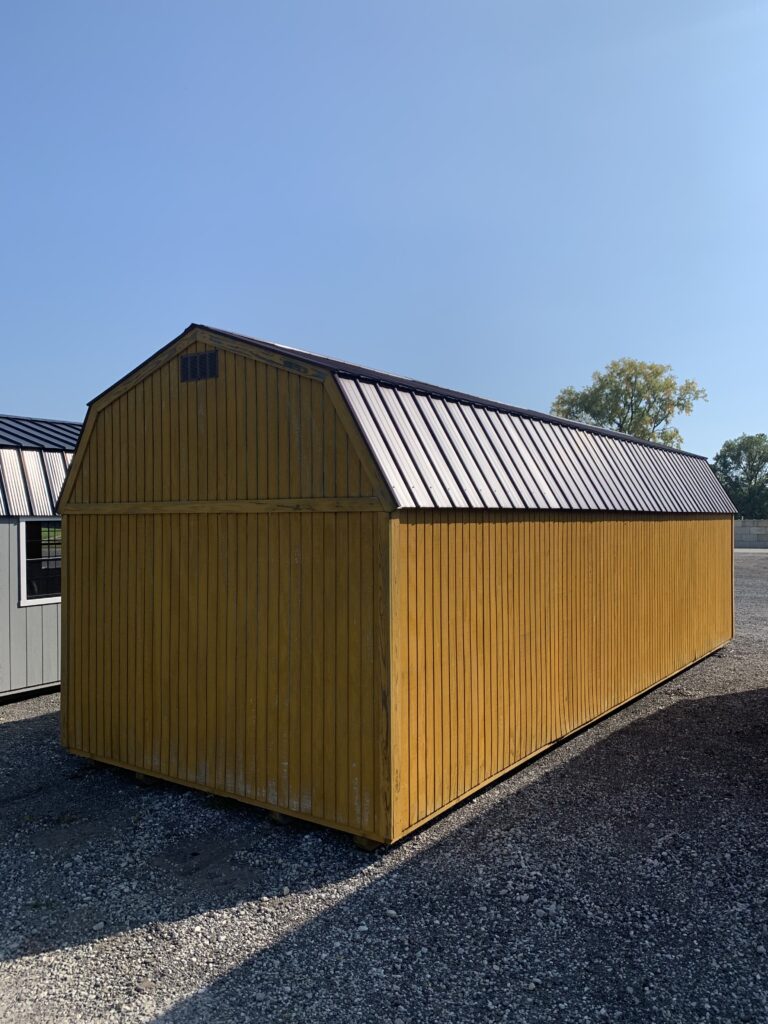 Lofted Garage Value : 12' x 32'