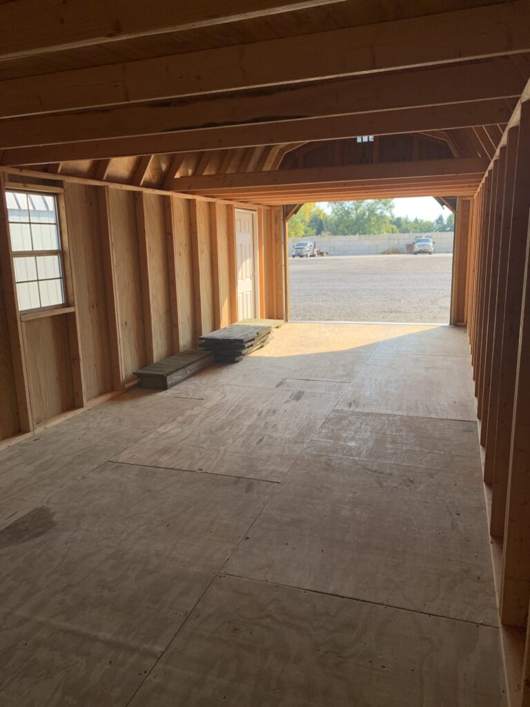Lofted Garage Value : 12' x 32'